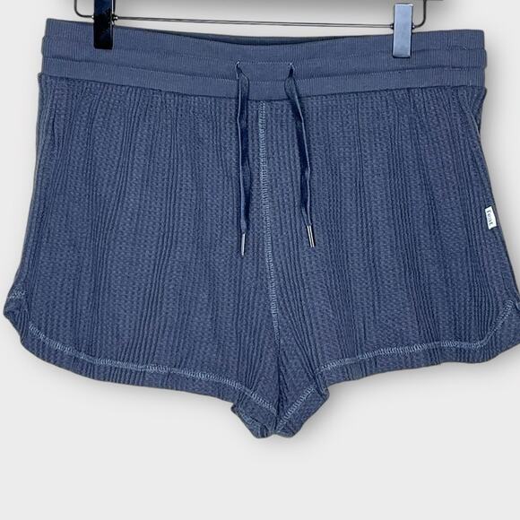 FEAT dark gray waffle lounge shorts size large comfy - Picture 1 of 5